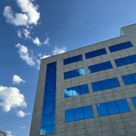 Frankfort Hotel And Spa Ташкент Экстерьер фото