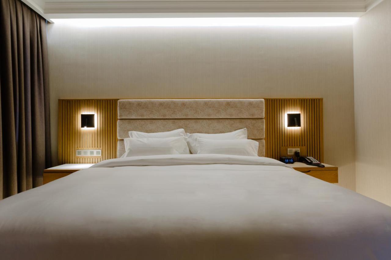 Frankfort Hotel And Spa Ташкент Экстерьер фото